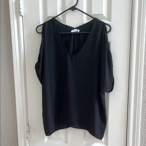 Lush Women's Black Short Sleeve Blouse V Neck Cold Shoulder Top SIze Small